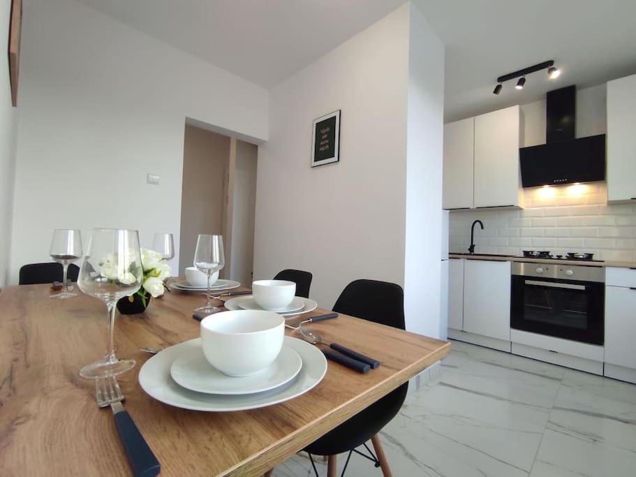 ***Santorini Apartament*** - 40M² ✓ Rybnik  Kültér fotó